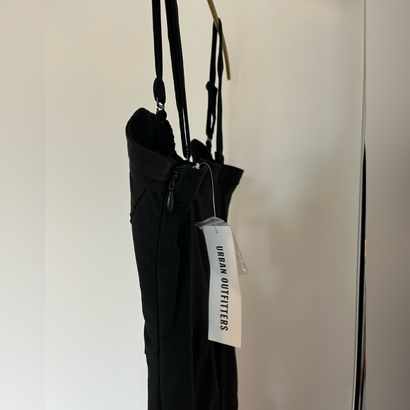 NWT Urban Outfitters Black Structured Jumpsuit with Removable Straps - Picture 11 of 13